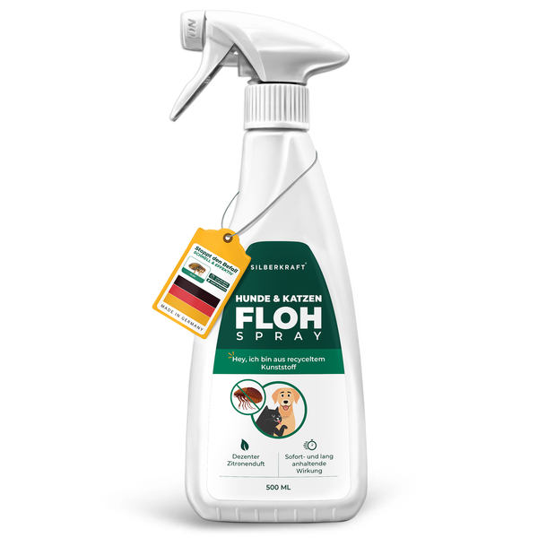 Silberkraft vlooienspray in een witte spuitfles met een groen etiket met een honden- en kattensymbool en de woorden "vlooienspray".